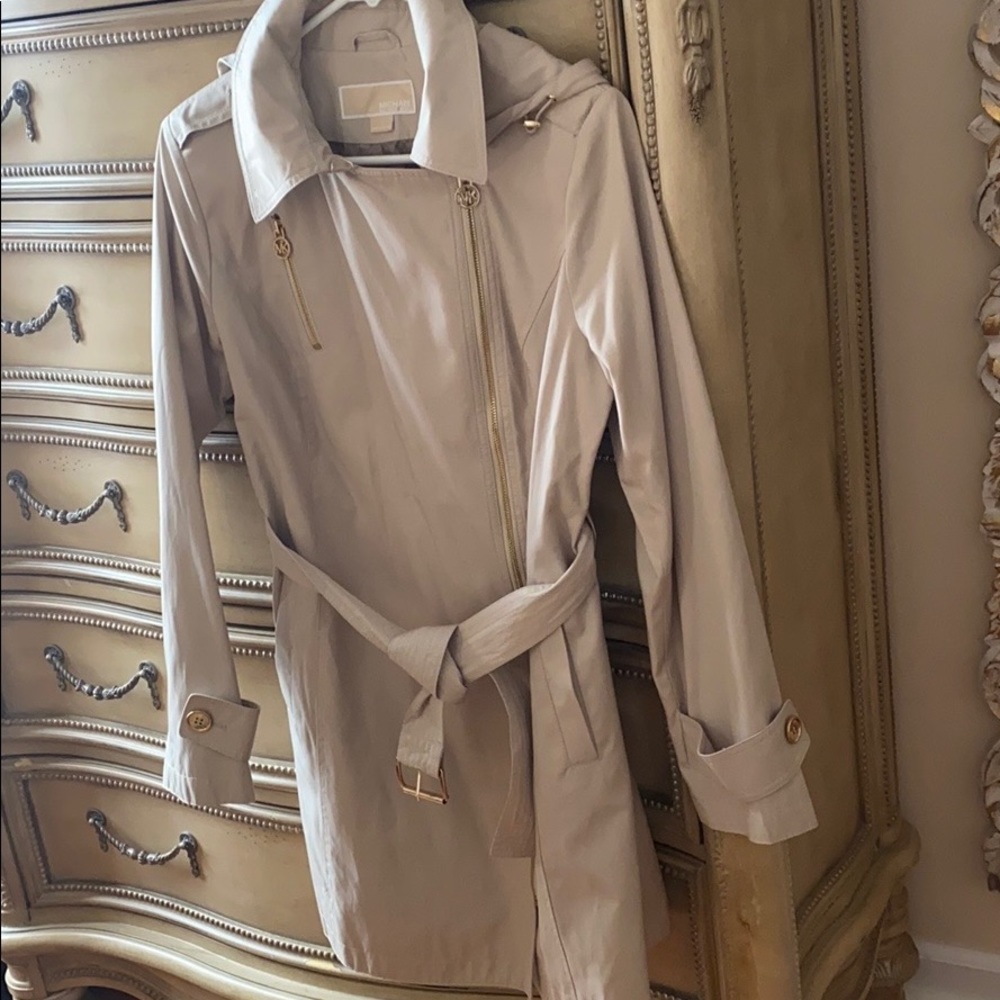 🌸 Michael Kors Trench Coat NEW without tags
